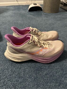 Saucony endorphin speed 5 size 11
